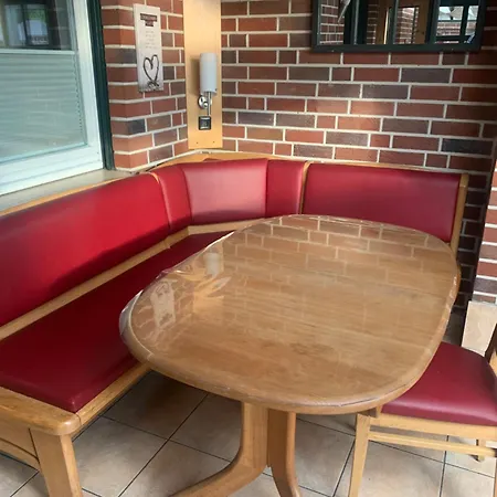 Kahmen Apartment